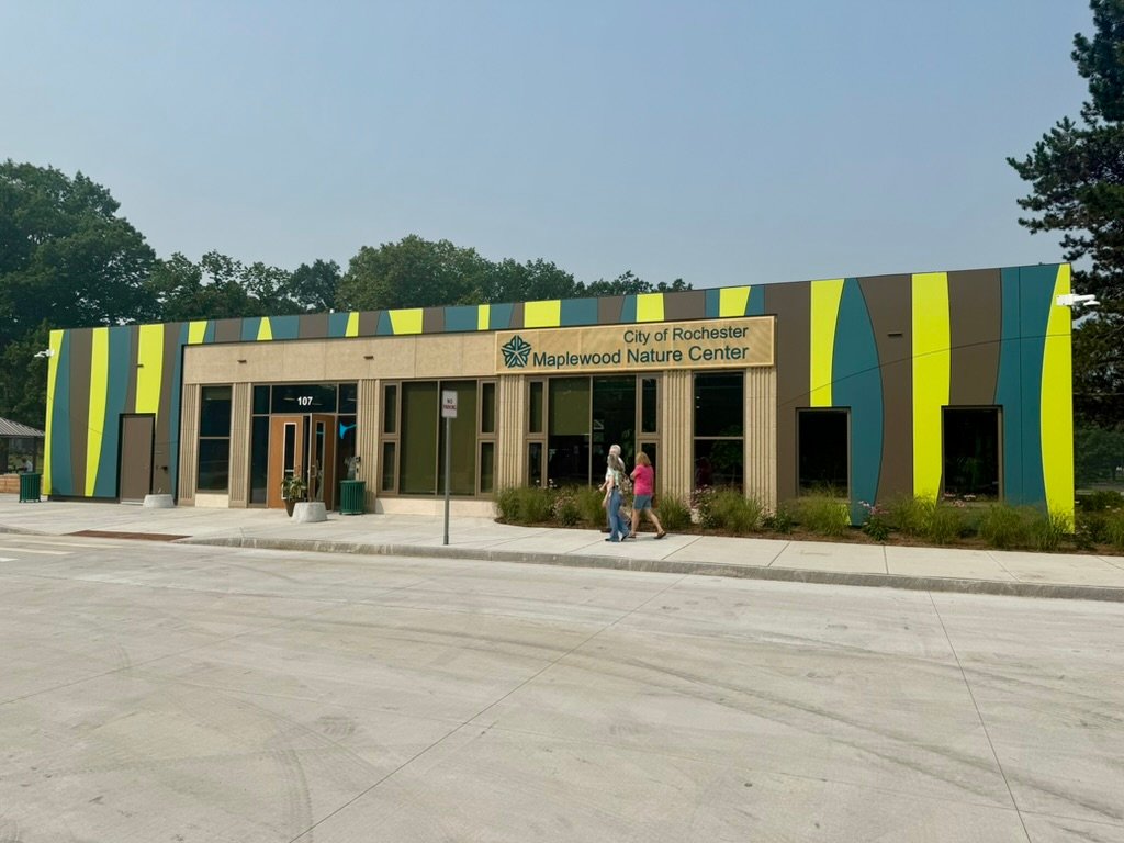 Maplewood Nature Center – PanelPlate Standard roof edge